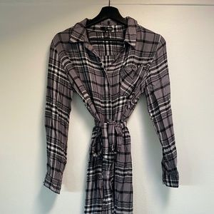 Flannel long sleeve dress with belt tie